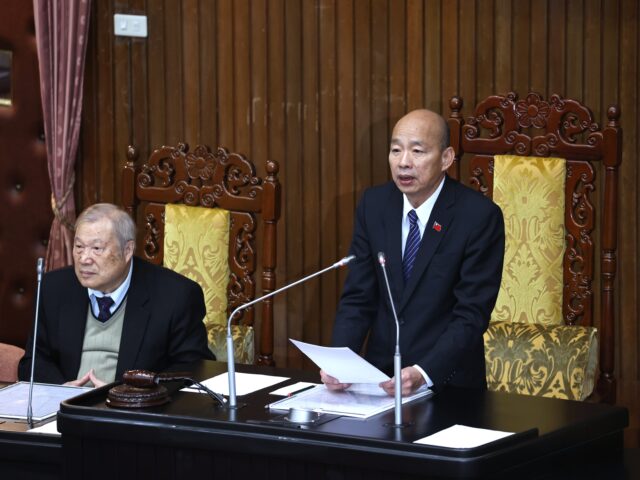 台灣新聞通訊社-助理費除罪化付委惹議 立法院助理工會擬拜會韓國瑜表達立場