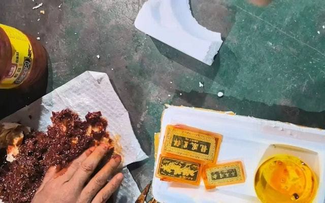 台灣新聞通訊社-假投資真洗錢！陸男被客服要求「黃金藏辣椒醬」寄出 44萬險被騙