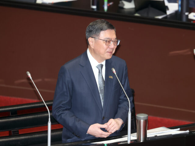 台灣新聞通訊社-在野要求國情報告即問即答 卓榮泰：總統不能違憲