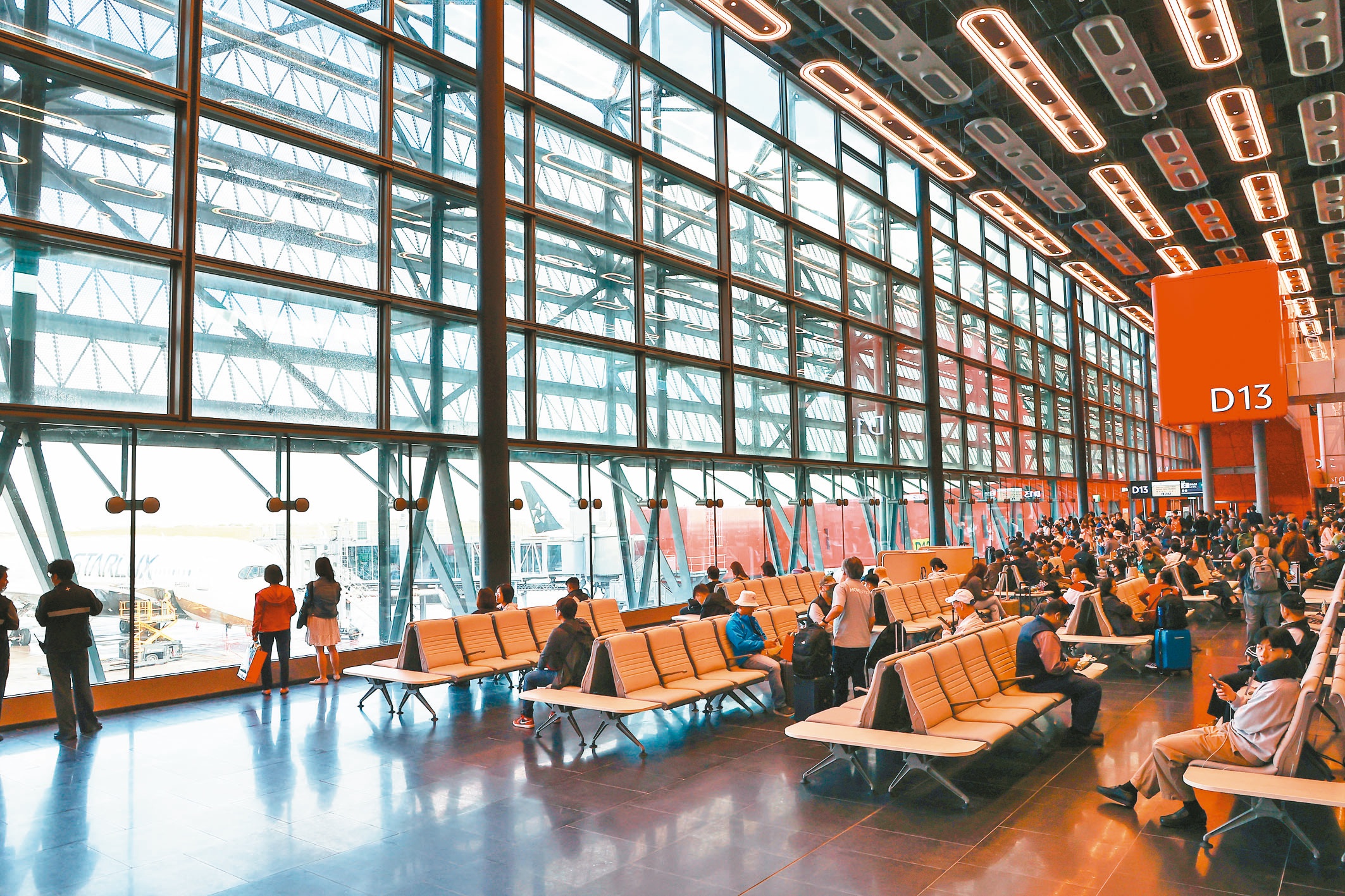 台灣新聞通訊社-桃機第三航廈北登機廊廳試營運期未全天開放 想參觀得先確認這點