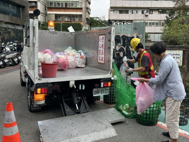 台灣新聞通訊社-中央禁用來養豬 新北環保局：明年起家戶廚餘無須再分生熟