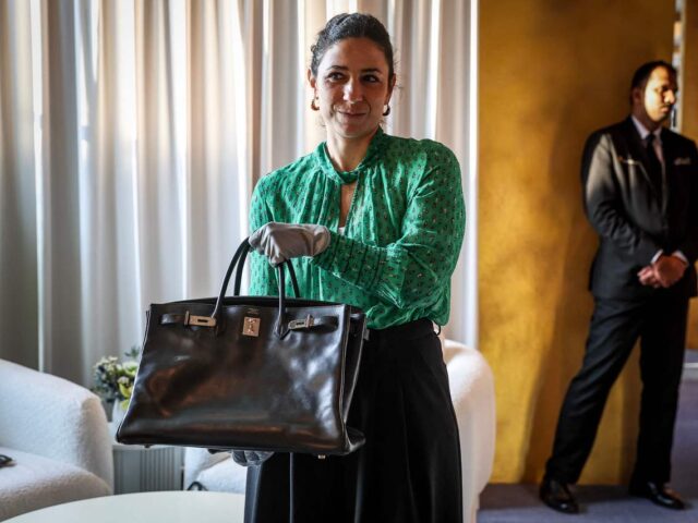 台灣新聞通訊社-第2只珍柏金持有過「柏金包」拍賣 8900萬落槌…得標者身分未公開