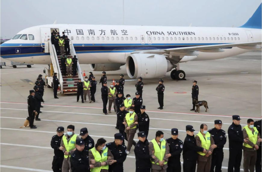 台灣新聞通訊社-KK園區1178名中國籍電詐嫌犯 經泰國押解回陸