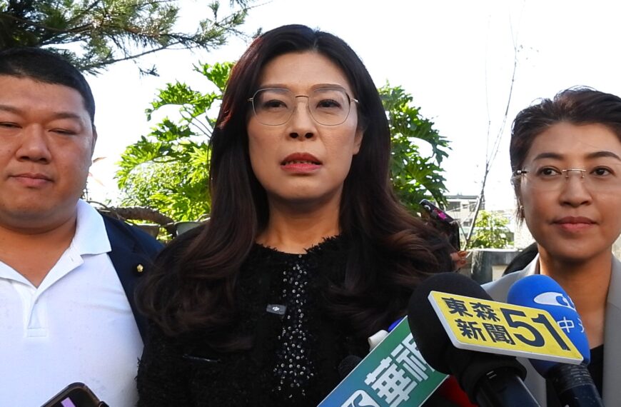 台灣新聞通訊社-影/賴總統改口留中華民國、沒台獨必要 鄭麗文嗆:那廢除台獨黨綱