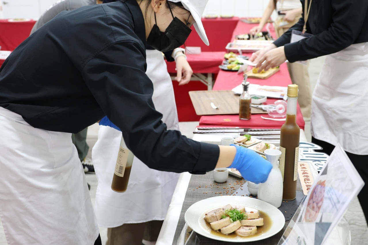 台灣新聞通訊社-倡導蔬食…佛光大學奪「土雞料理」競賽亞軍掀熱議 校方揭隊伍身分