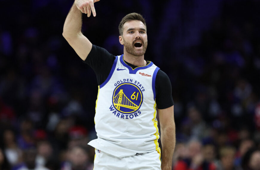 台灣新聞通訊社-NBA/「袋棍球巨星」連3戰得分領銜勇士 柯爾讚:天生的競爭者