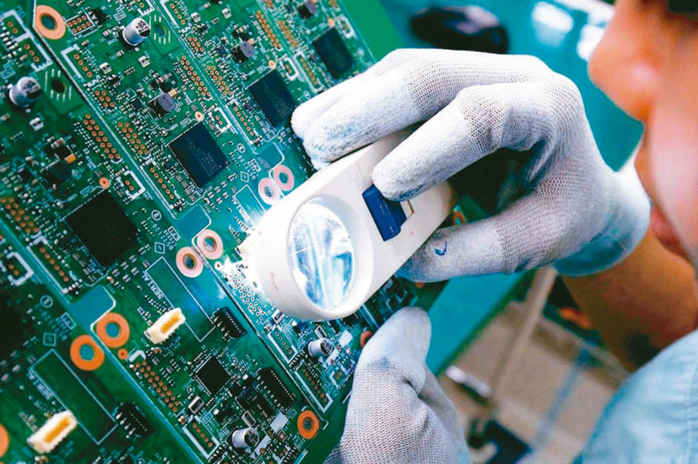 台灣新聞通訊社-大和：PCB受惠AI伺服器需求強勁、規格快速升級 上游材料廠為贏家