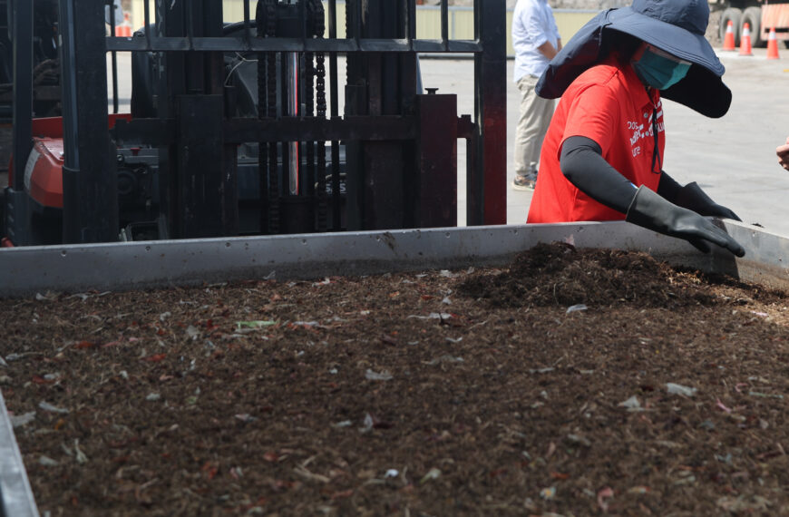 台灣新聞通訊社-彰化黑水虻去化廚餘擴點民代反彈 環保局：封閉貨櫃、不進住宅區