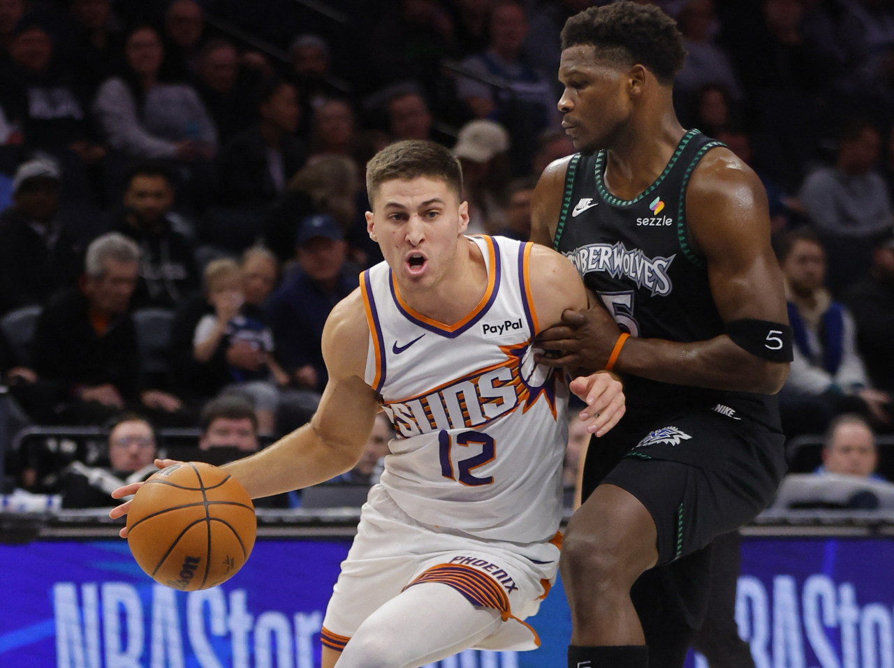 台灣新聞通訊社-NBA／又是那個12號！太陽後衛雙殺灰狼 愛德華只能無奈搖頭