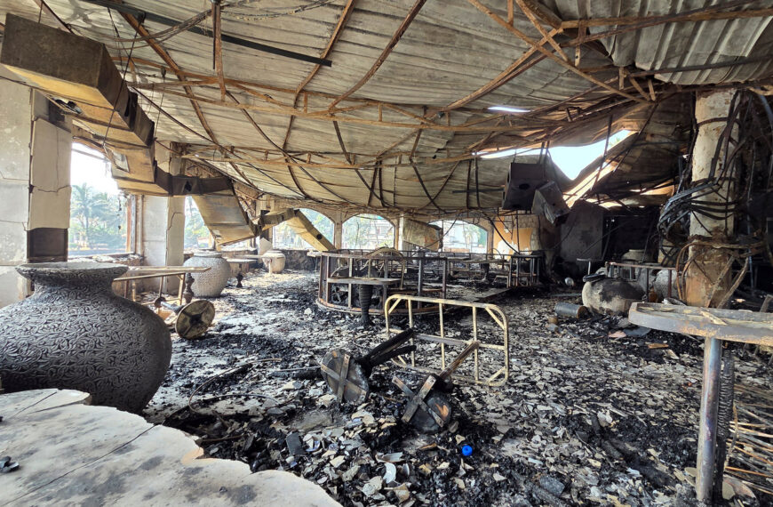 台灣新聞通訊社-印度夜店火災釀25死 老闆遭通緝發文回應