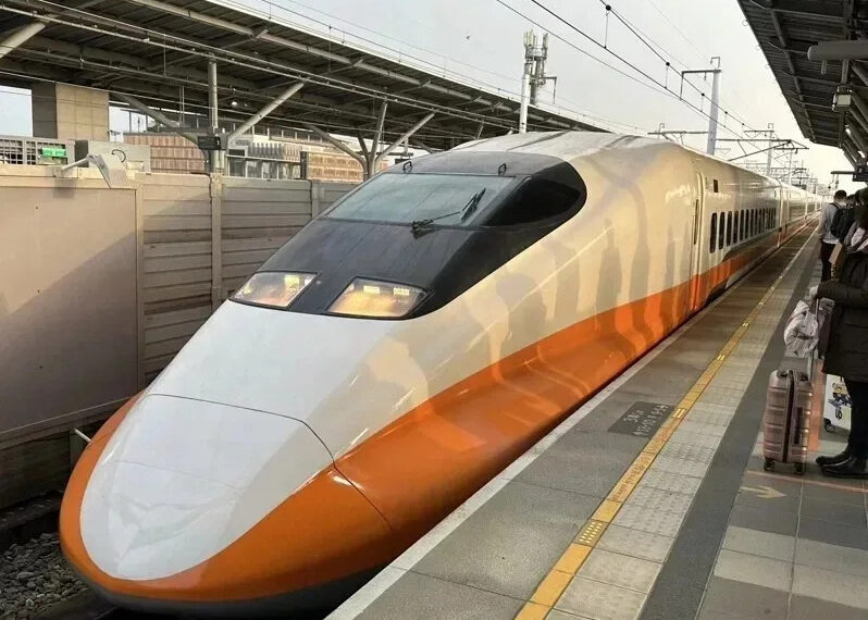 台灣新聞通訊社-高鐵今早9時11分發生通訊系統異常 部分列車延誤