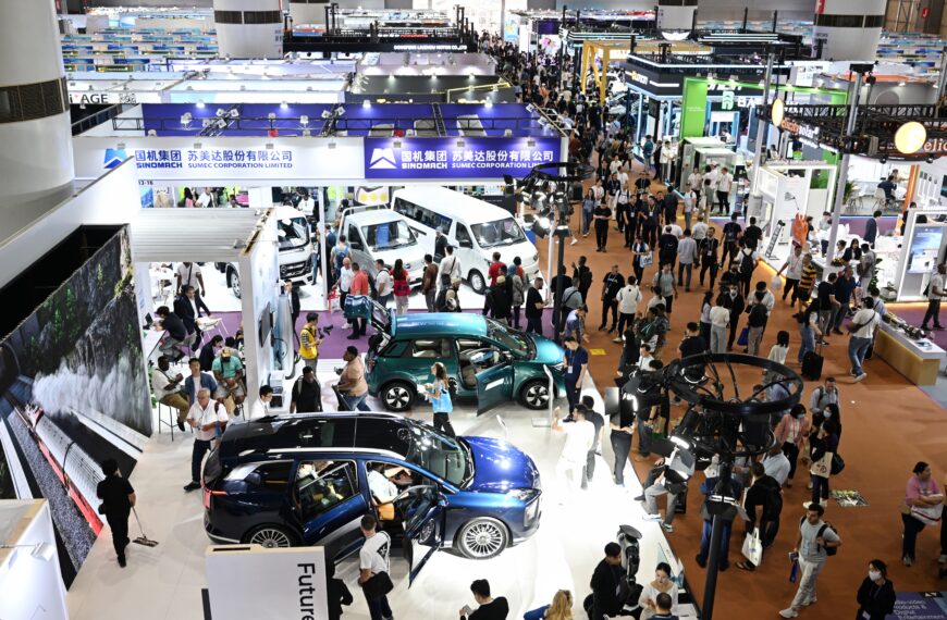 台灣新聞通訊社-折扣無法刺激銷量?陸車市傳統銷售旺季三年來首次下跌