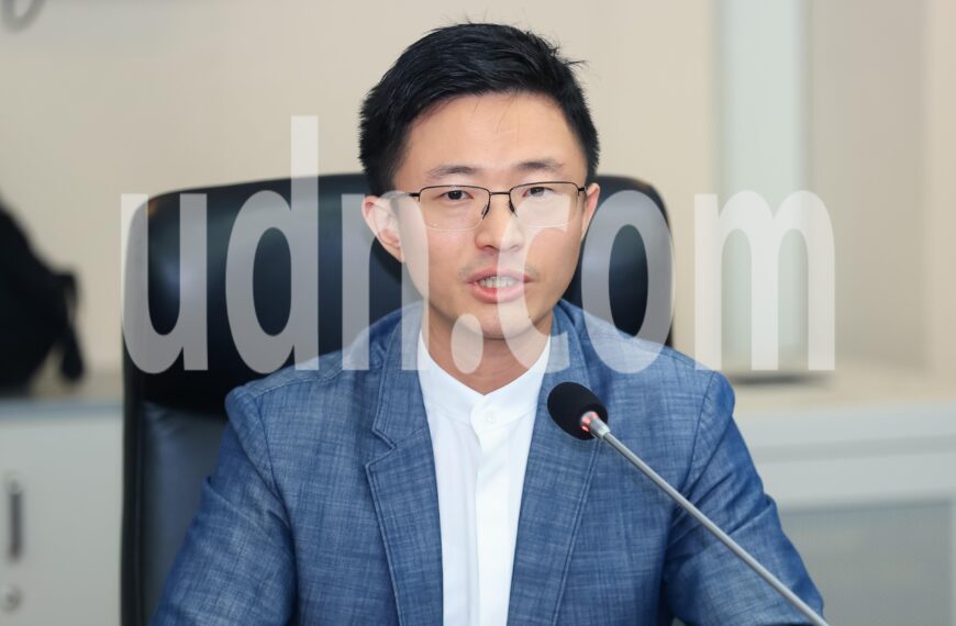 台灣新聞通訊社-徐國勇1.25兆軍備衛生紙說 侯漢廷酸:屁股是鑽石鑲的?