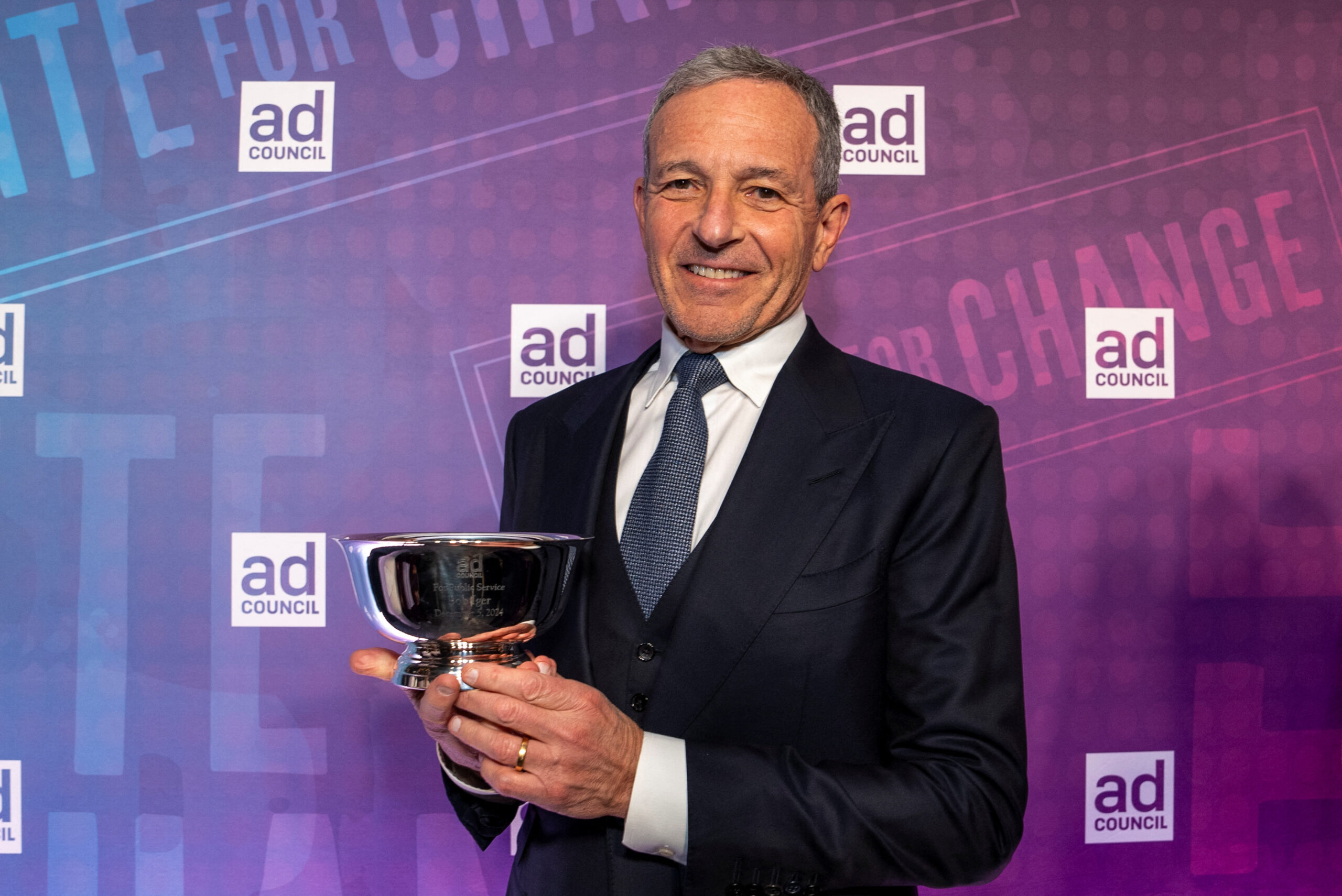 台灣新聞通訊社-迪士尼投資OpenAI授權逾兩百個角色 執行長艾格：不會威脅到創作者