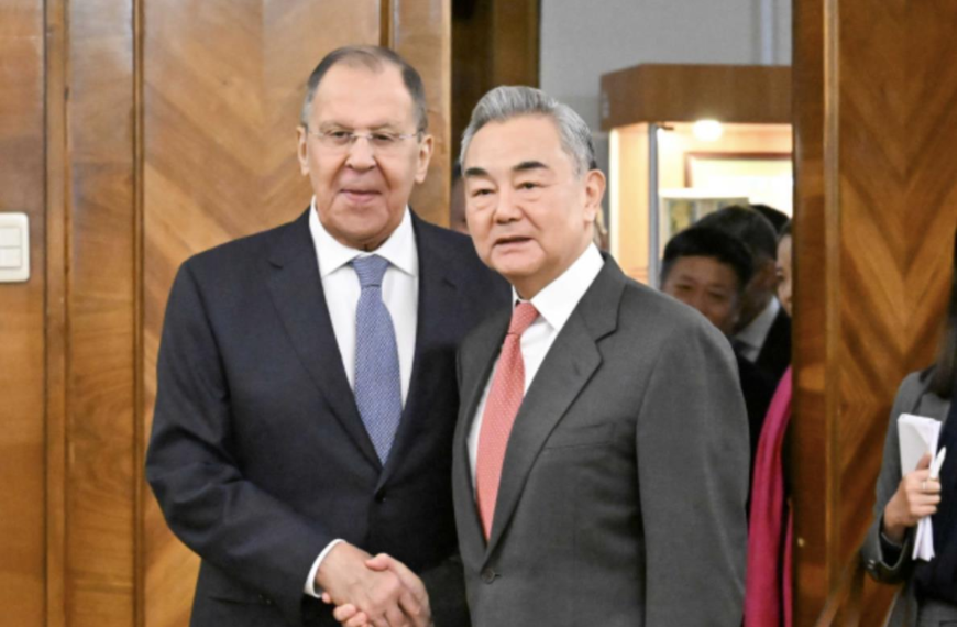 台灣新聞通訊社-中俄外長會晤 王毅:堅決遏止日本極右勢力企圖再軍事化的挑釁行徑