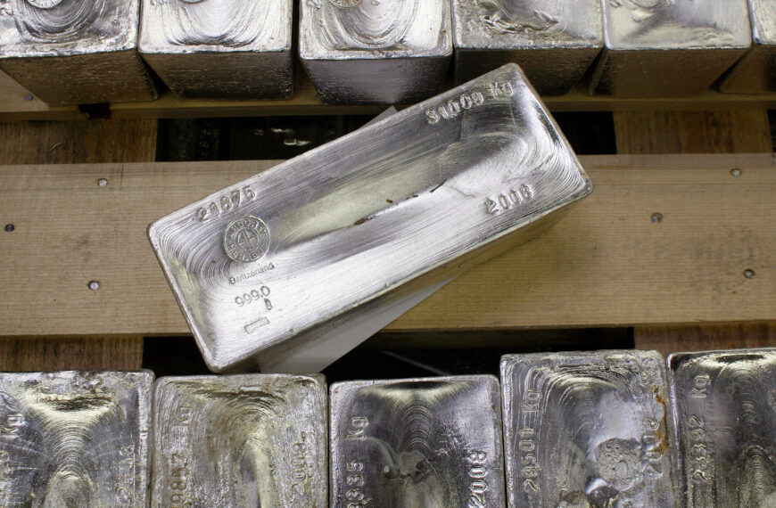 台灣新聞通訊社-「魔鬼金屬」今天又創新高!白銀今年已猛漲93% 專家說還有利多