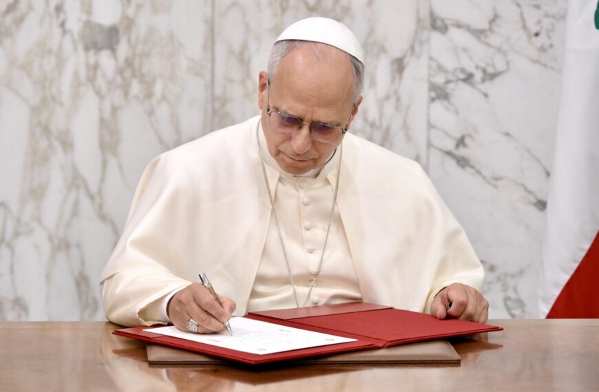 台灣新聞通訊社-教宗訪黎巴嫩修道院 祈求和平降臨黎國和周遭地區