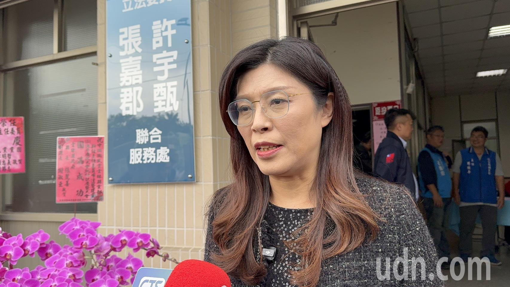 台灣新聞通訊社-影／停砍公教年金戰火 鄭麗文批執政黨正事不做、要民進黨別再扯後腿