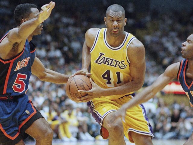 台灣新聞通訊社-NBA／曾與布萊恩和歐尼爾聯手 湖人前中鋒坎貝爾逝世