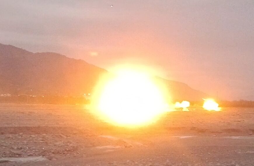 台灣新聞通訊社-像戰爭現場！台東6輛M60戰車開火 震波強到胸口發麻