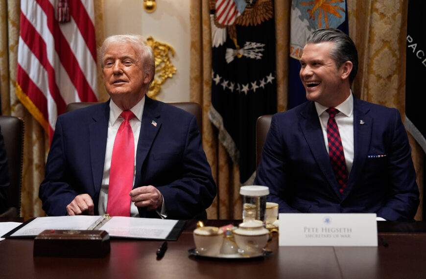 台灣新聞通訊社-我沒看到！美軍擊沉運毒船再補刀炸死倖存者 防長以「戰爭迷霧」辯護