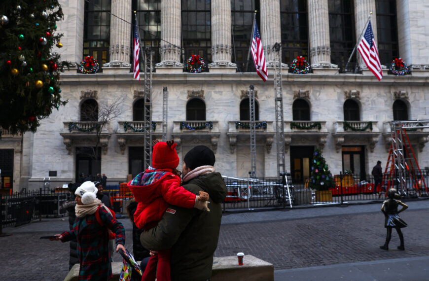 台灣新聞通訊社-美股收高 晶片股撑起科技股漲勢 就業疲弱更強化Fed降息預期