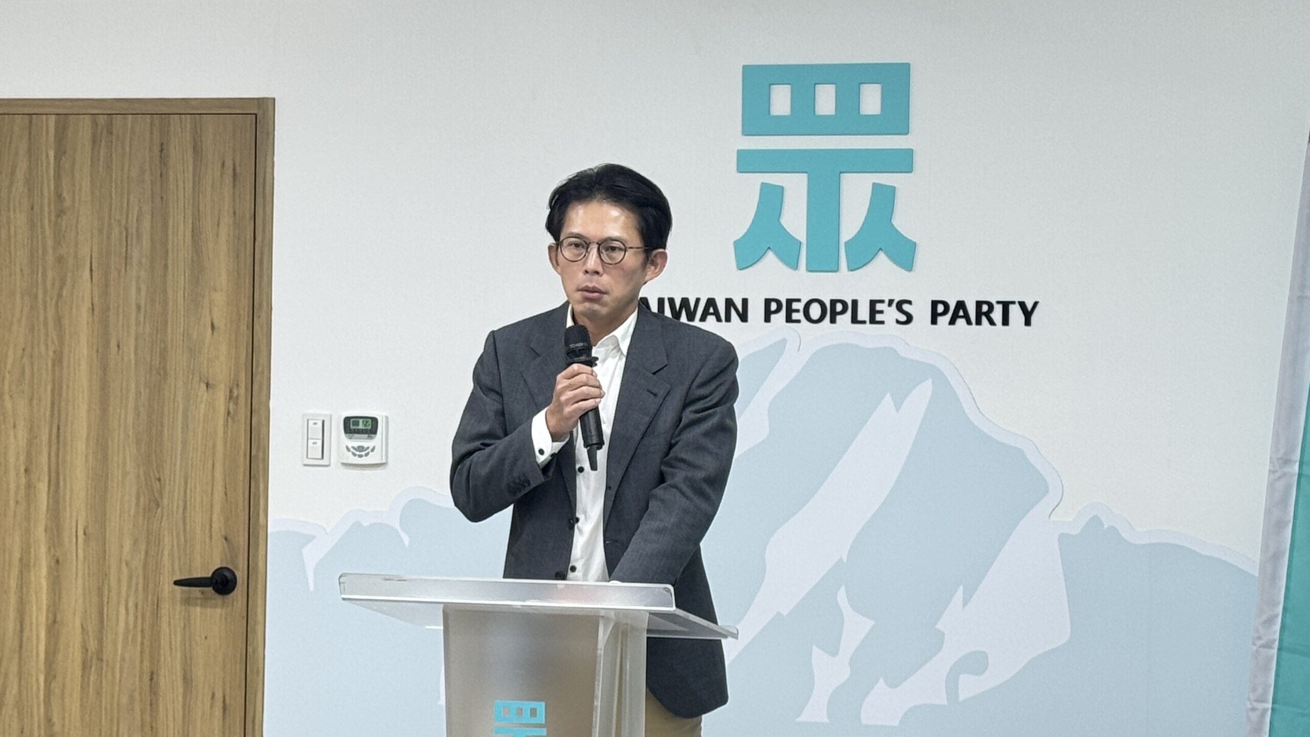 台灣新聞通訊社-黨代表連署大巨蛋開臨時會談2026 黃國昌憂沒開放政治活動