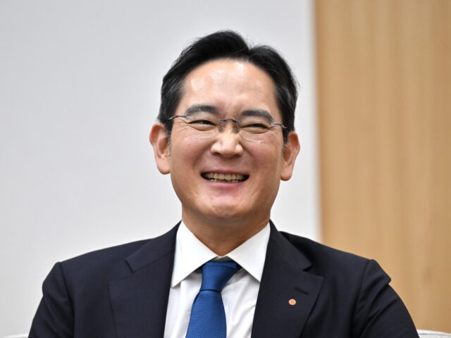 台灣新聞通訊社-三星李在鎔傳在德州廠會馬斯克 洽談以新方式供應先進晶片