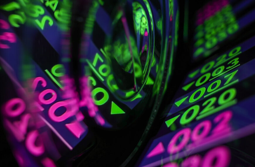 台灣新聞通訊社-00919配息0.54！杉本指「很不錯」：年化達10.1%、成本120萬每月多1萬