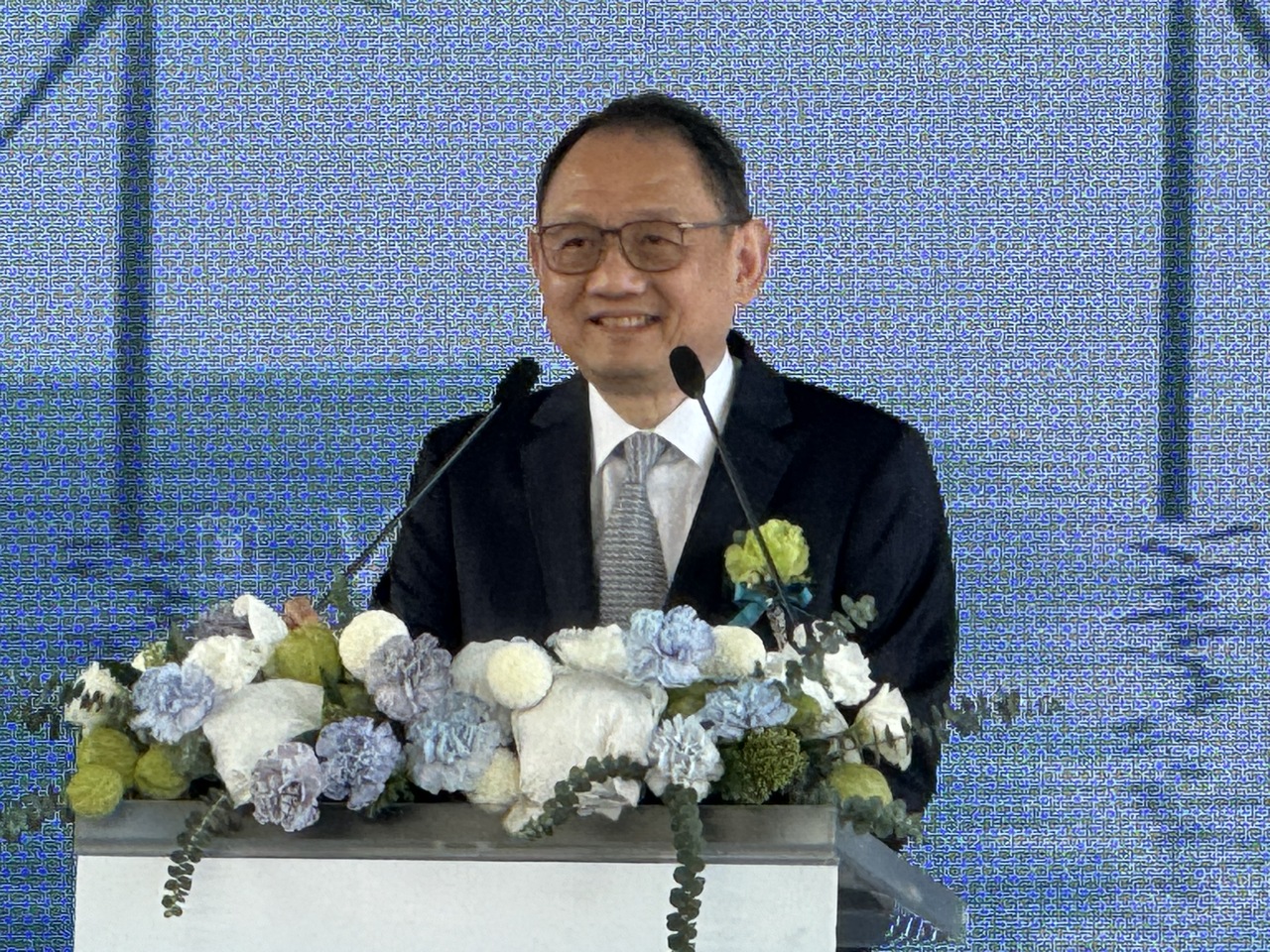 台灣新聞通訊社-母子同貴！華新集團氣勢齊揚 華邦電、華東量價封王、華新漲逾5%