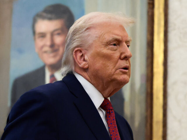 台灣新聞通訊社-川普告BBC誹謗 索賠1,567億元！對媒體提告戰線再擴大