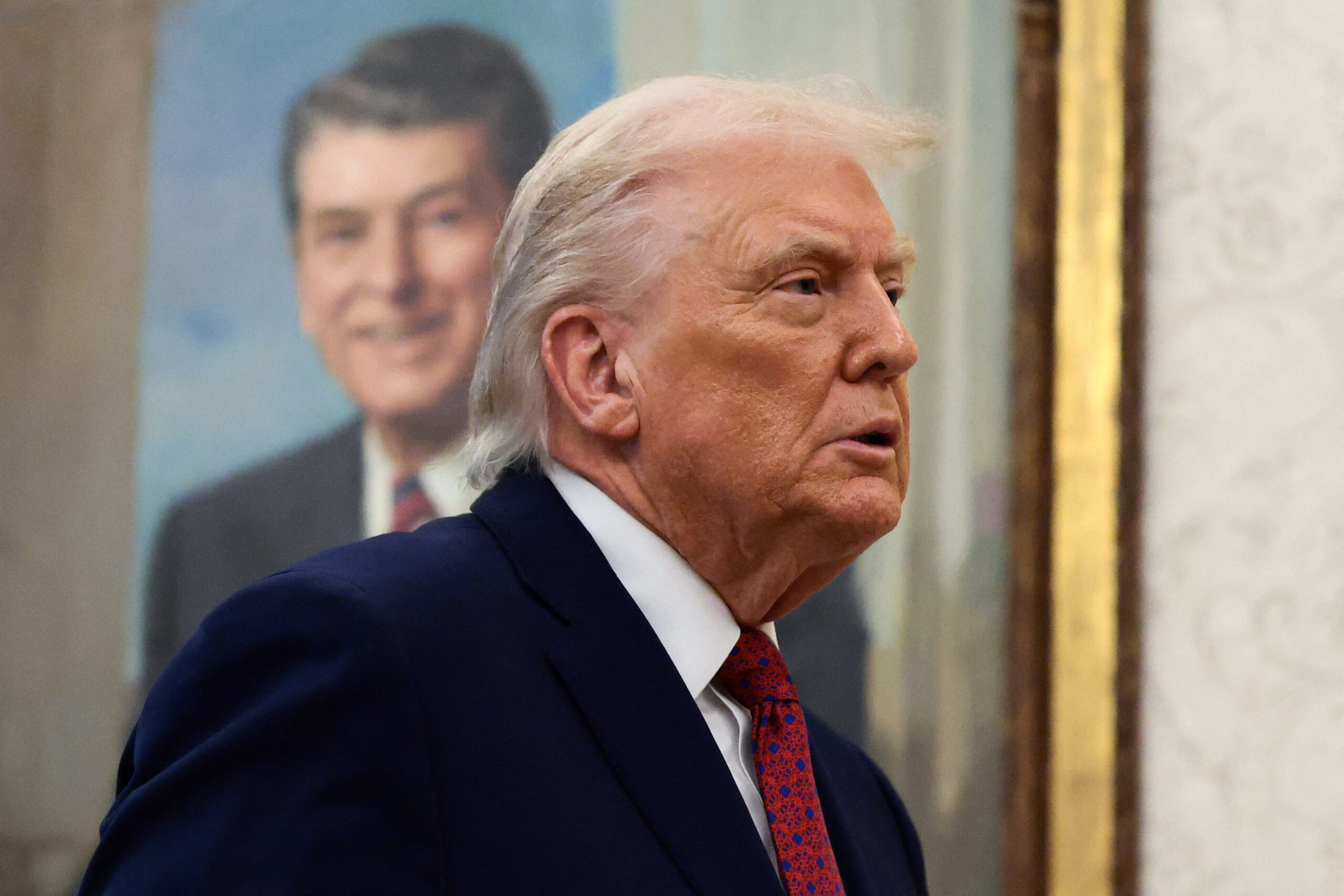 台灣新聞通訊社-川普告BBC誹謗 索賠1,567億元！對媒體提告戰線再擴大