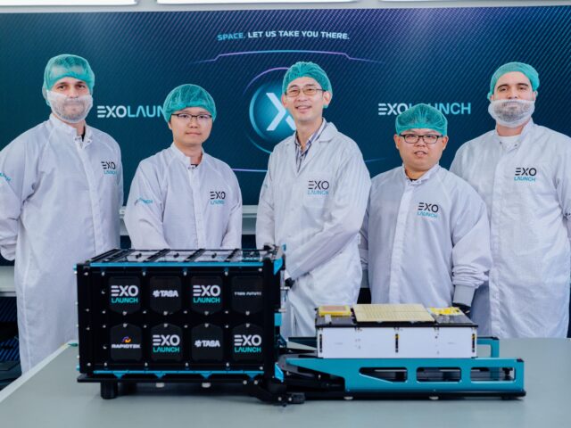 台灣新聞通訊社-鐳洋「黑鳶1號」升空 從單顆衛星 邁向星群通訊