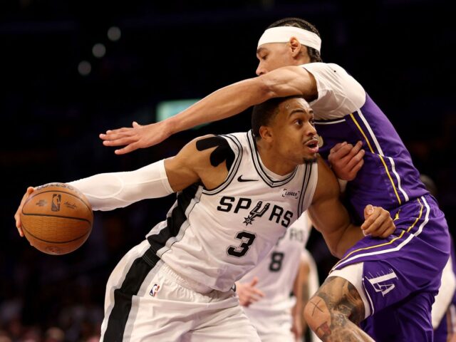 台灣新聞通訊社-NBA／馬刺強森想用NBA盃獎金買羊駝 猜隊友會買藍寶堅尼