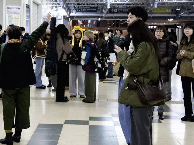 台灣新聞通訊社-日本青森外海強震規模上修至6.9、深度更淺！海嘯注意報全解除