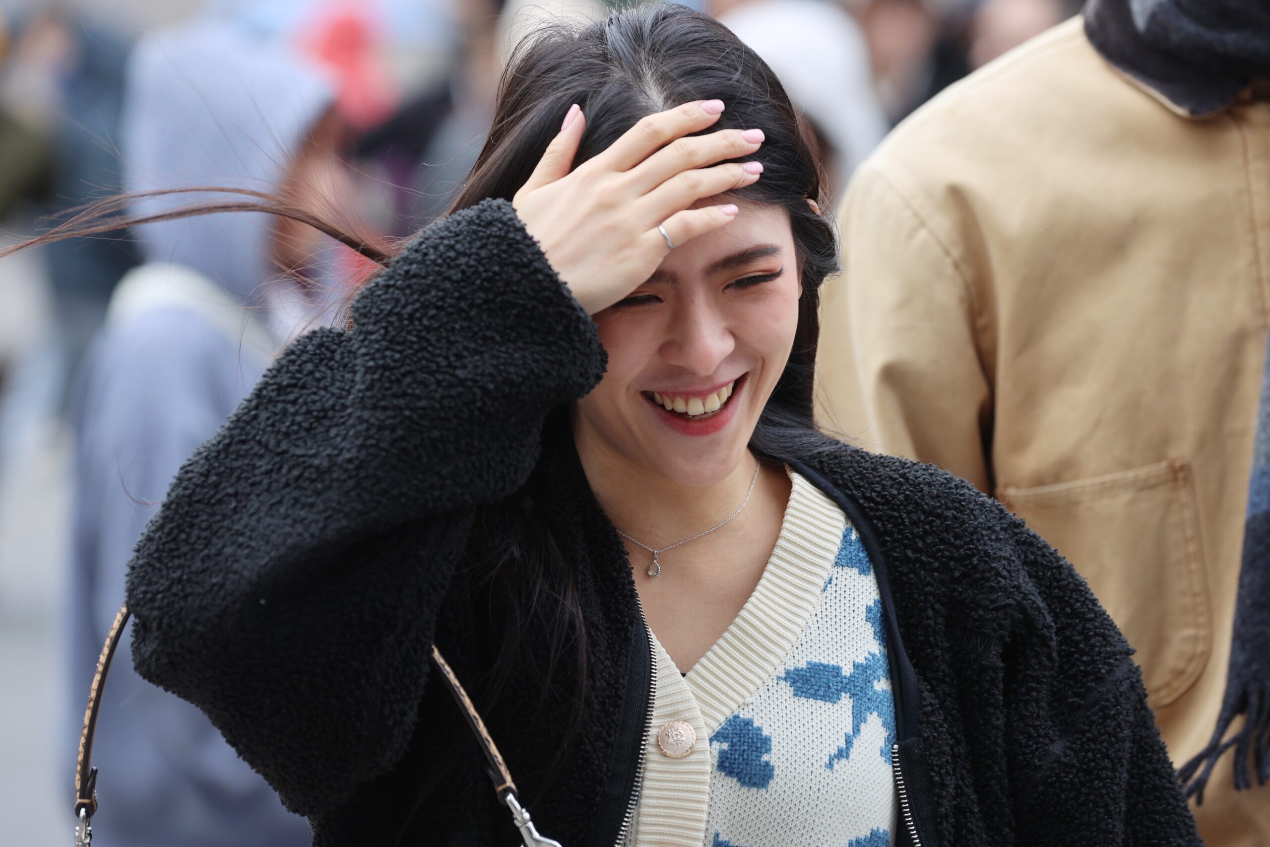 台灣新聞通訊社-冷氣團即將抵達！ 吳德榮：下午起愈晚愈冷 全台平地挑戰10度以下低溫