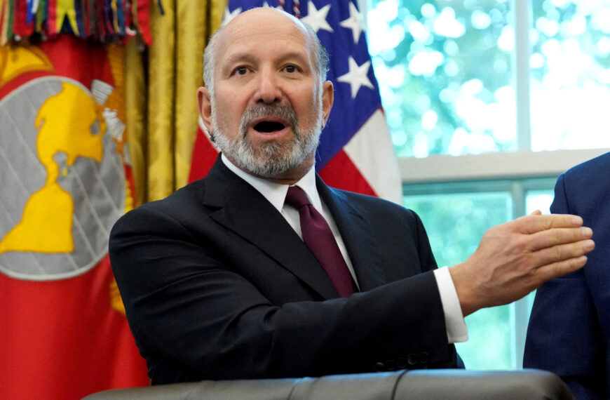 台灣新聞通訊社-美商務部長：期待台灣做巨額投資承諾 暗示金額3,000億美元以上