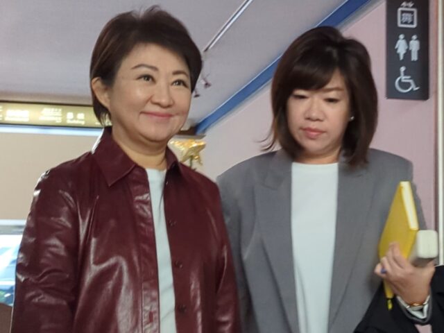 台灣新聞通訊社-影／行政院定調財劃法不副署不執行 盧秀燕僅微笑沒回應