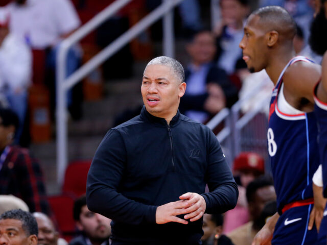 台灣新聞通訊社-NBA／美媒控快艇不讓總教練受訪 球團稱「沒人要訪」被打臉