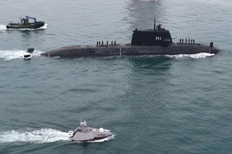 台灣新聞通訊社-海鯤艦無錨機海測惹議 顧立雄:沒有強行出海與政治性考量的問題