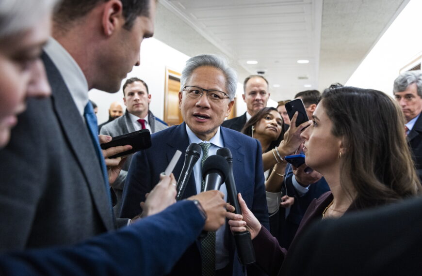 台灣新聞通訊社-輝達禁入中國 黃仁勳:美國不該把整個中國市場讓給中國