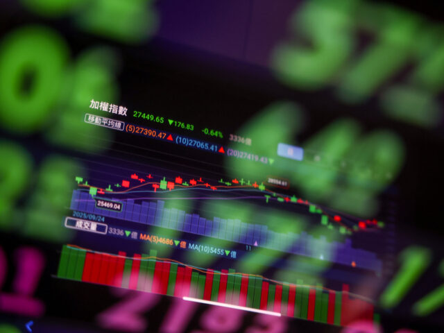 台灣新聞通訊社-00919維持配息0.54元！股民感嘆「股價成長性有限」擬改抱00713