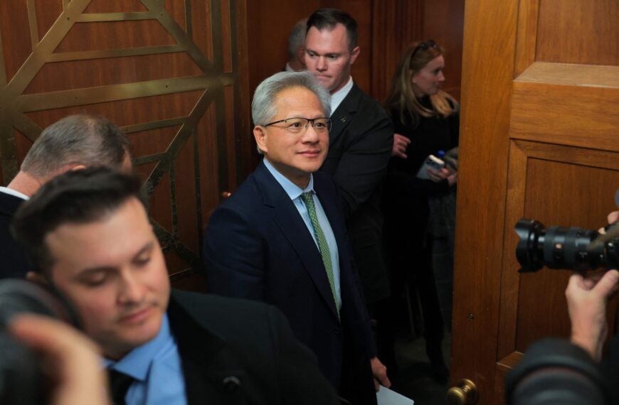 台灣新聞通訊社-黃仁勳受訪稱輝達是「世上唯一科技公司」 誇川普愛國務實