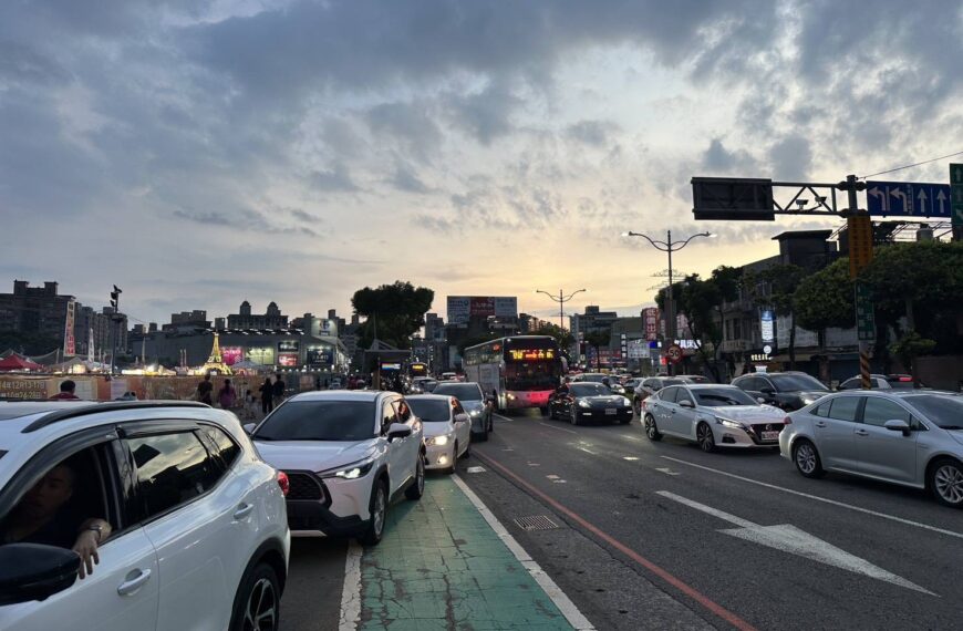 台灣新聞通訊社-北台灣最大夜市提前收攤 後續將面臨裁罰…原因曝光