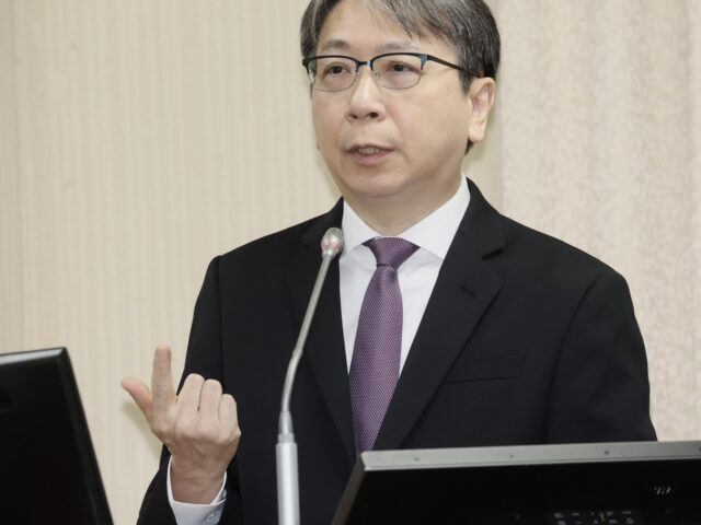 台灣新聞通訊社-蔡明彥：今年8國12次艦穿台海 友盟未因中共逢艦必跟退卻