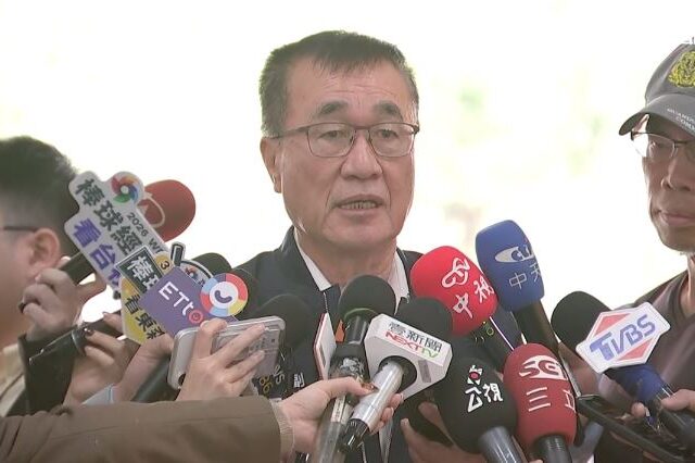 台灣新聞通訊社-預告參戰？李四川曬內湖夜櫻照　突喊「我住新北」：希望是更有花的城市