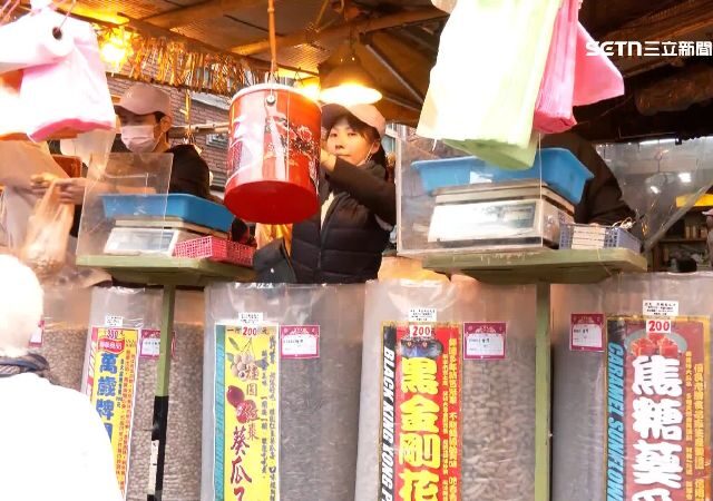 台灣新聞通訊社-年貨大街開跑！迪化街禁菸區擴大、嚴抓違停