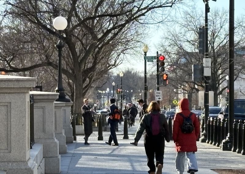 台灣新聞通訊社-黃國昌現身美國了！率團拜會白宮國安會、AIT總部　交流細節全保密