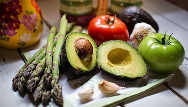 台灣新聞通訊社-建交逾90年！台灣大買「這國」酪梨　挑戰進口來源第3名