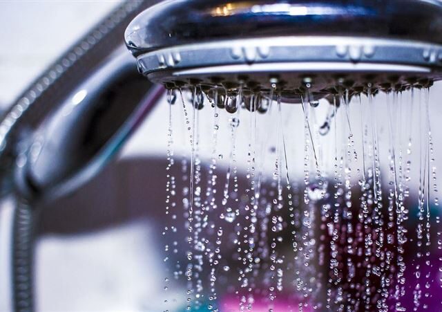 台灣新聞通訊社-寒流緊閉門窗釀禍！高雄一家4口家中叫不醒 疑洗熱水澡一氧化碳中毒